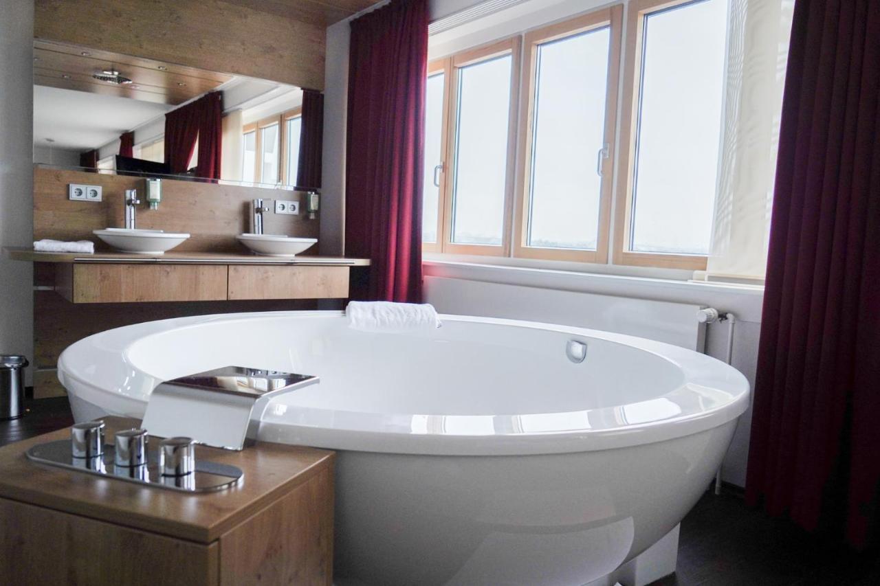 Rcadia Gaming House Bed & Breakfast Hamburg Luaran gambar